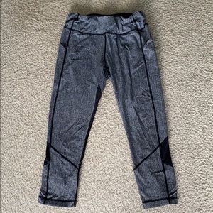 Lululemon cropped leggings